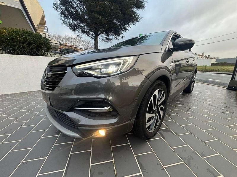 Usado Opel Grandland X Design & Tech 130 HP (95 kW) 2018 Cinza SUV