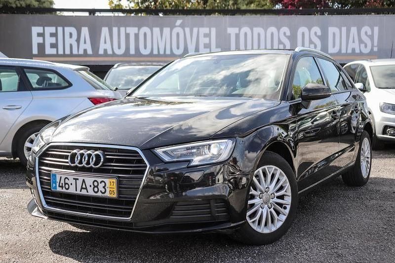 Preto Usado 2017 Audi A3 Attraction Sedan | € 15.250 (Preço justo) - Imagem 1/4