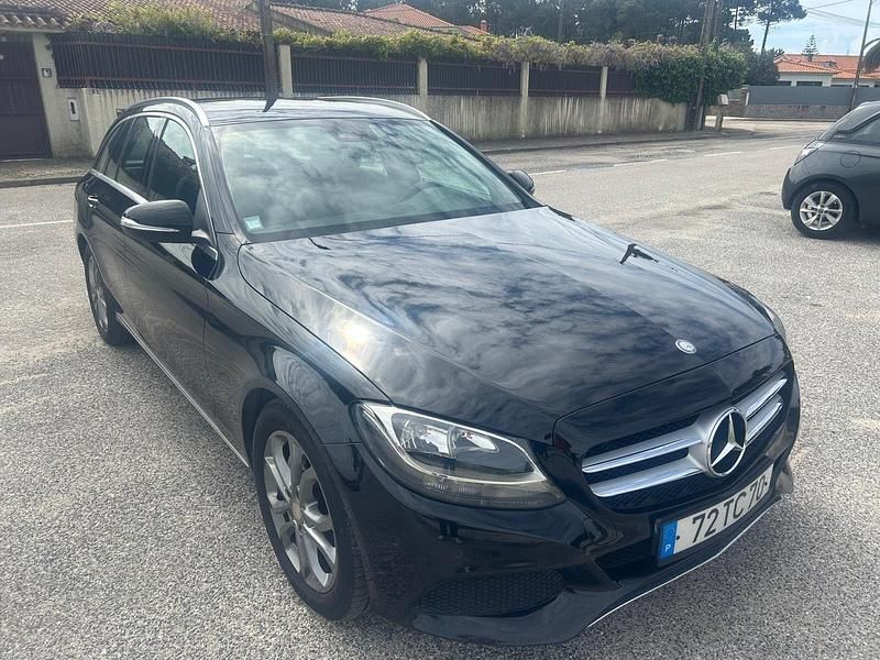 Preto Usado 2014 Mercedes C220 Avantgarde Carrinha | € 17.500 - Imagem 1/4
