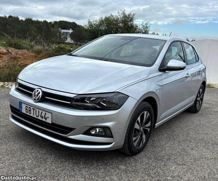 Cinza Usado 2017 VW Polo Sedan | € 13.900 (Preço justo) - Imagem 1/1