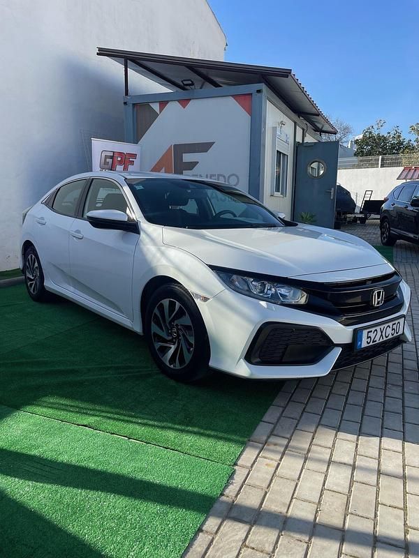 Branco Usado 2019 Honda Civic Sport Sedan | € 25.000 (Caro) - Imagem 1/4