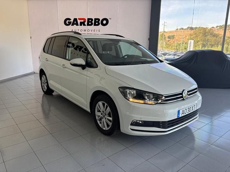 Usado VW Touran 122 HP (89 kW) 2022 Branco Monovolume