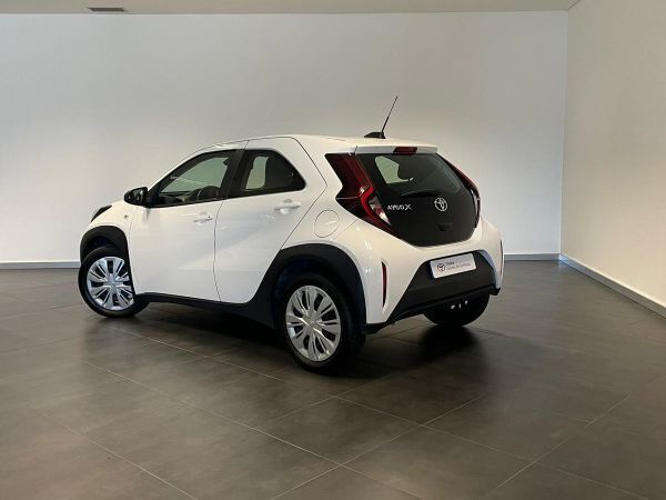 Usado Toyota Aygo X X-play 72 HP (52 kW) 2022 Branco antártida SUV