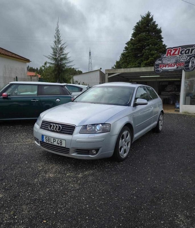 Cinzento Usado 2004 Audi A3 | € 5.900 (Preço justo) - Imagem 1/4
