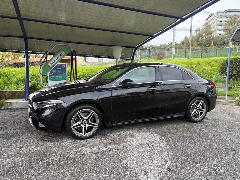 Usado Mercedes A250 218 HP (160 kW) 2023 Preto Sedan