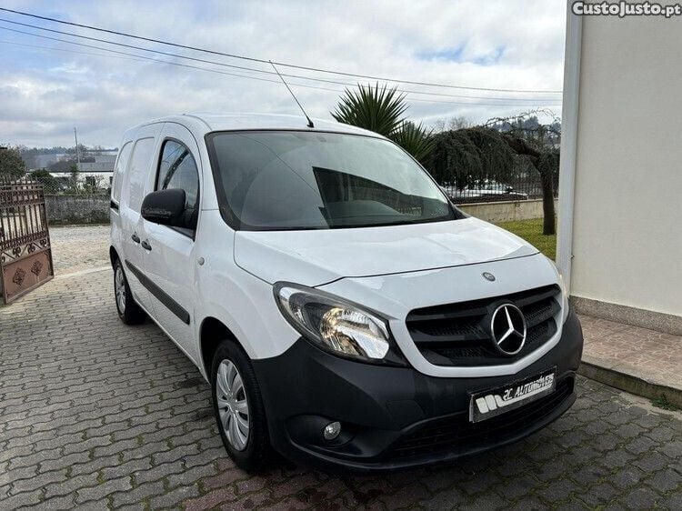 Outra Usado 2018 Mercedes Citan 108 | € 9.900 - Imagem 1/1