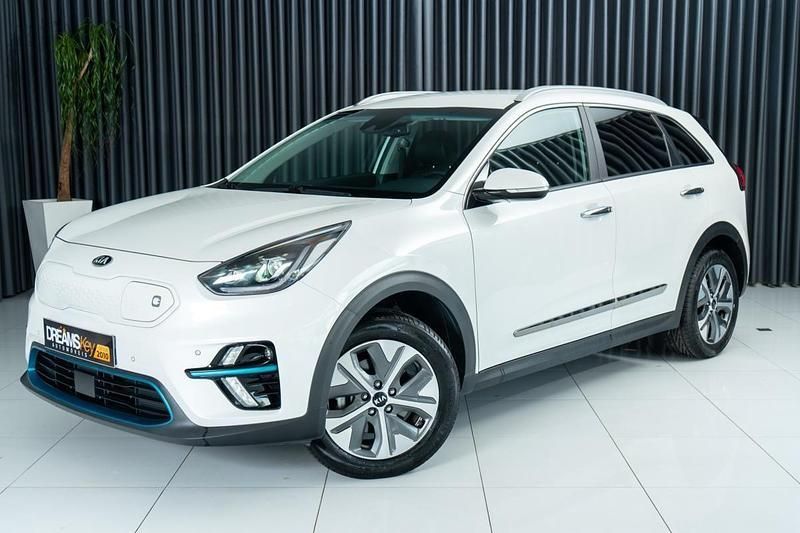 Branco Usado 2021 Kia e-Niro SUV | € 23.200 (Preço justo) - Imagem 1/4