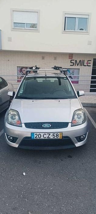 Usado 2007 Ford Fiesta Trend Citadino | € 2.500 (Bom preço) - Imagem 1/4