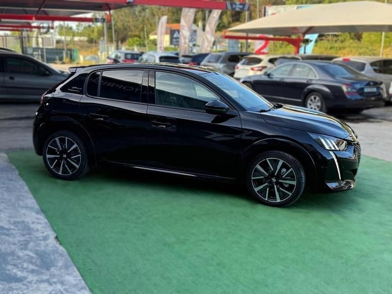 Usado Peugeot 208 GT-line 102 HP (75 kW) 2019 Preto Citadino