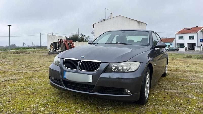 Usado BMW 320 163 HP (119 kW) 2006 Cinzento Sedan
