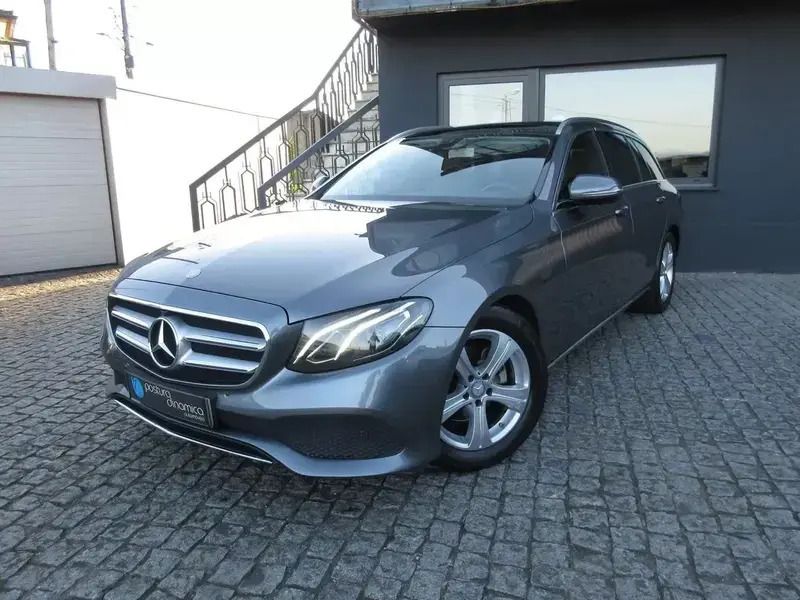 Usado Mercedes E200 150 HP (110 kW) 2017 Cinzento Carrinha