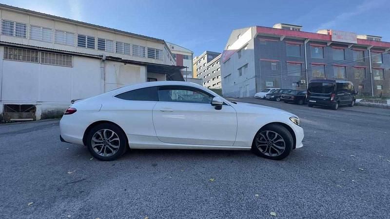 Usado Mercedes C180 156 HP (114 kW) 2017 Branco Coupé