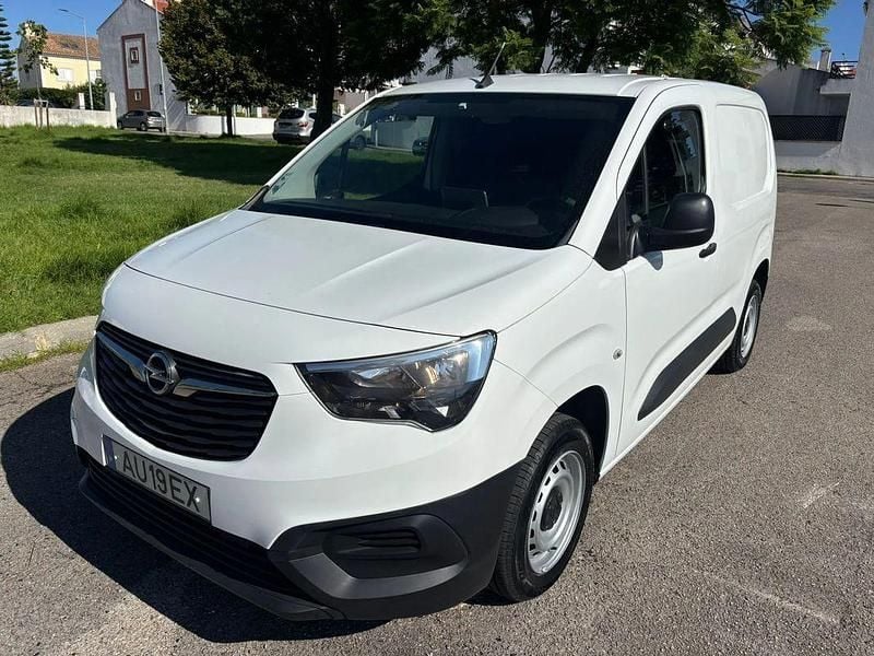 Branco Usado 2022 Opel Combo Sedan | € 12.608 (Bom preço) - Imagem 1/4