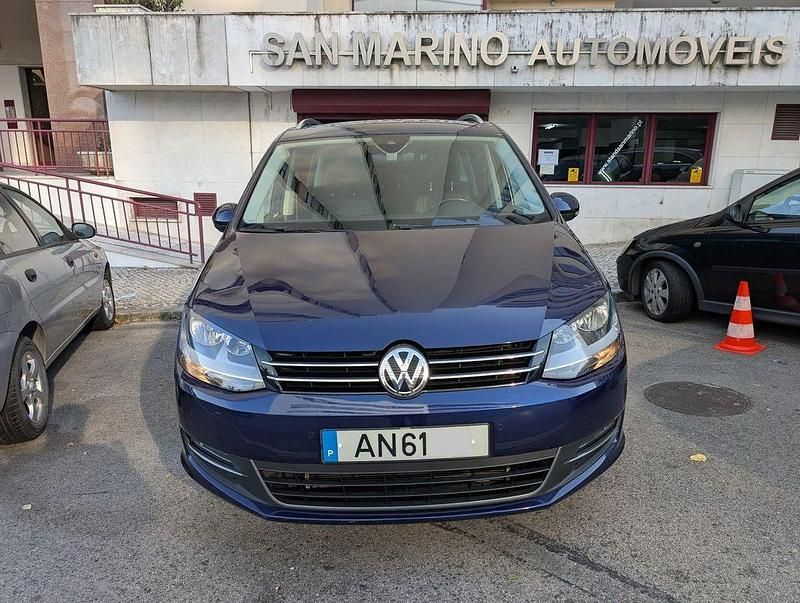 Usado VW Sharan Highline 150 HP (110 kW) 2022 Azul Monovolume