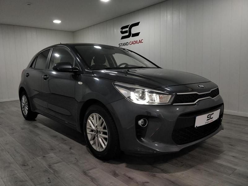 Cinzento Usado 2020 Kia Rio | € 14.950 (Preço justo) - Imagem 1/4