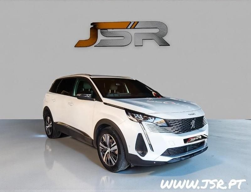 Usado Peugeot 5008 130 HP (95 kW) 2023 Branco SUV