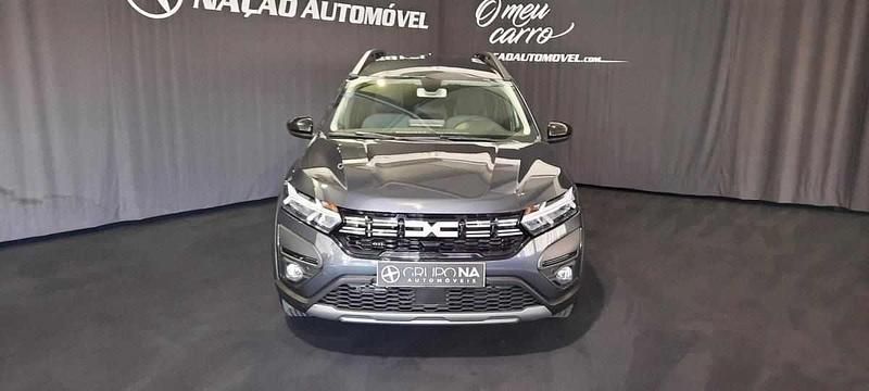 Usado Dacia Jogger 91 HP (66 kW) 2023 Cinzento Monovolume