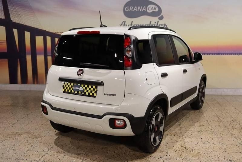 Usado Fiat Panda 70 HP (51 kW) 2025 Branco Citadino