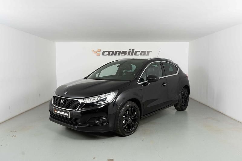 Preto Usado 2016 DS Automobiles DS4 Crossback So Chic SUV | € 12.980 - Imagem 1/4
