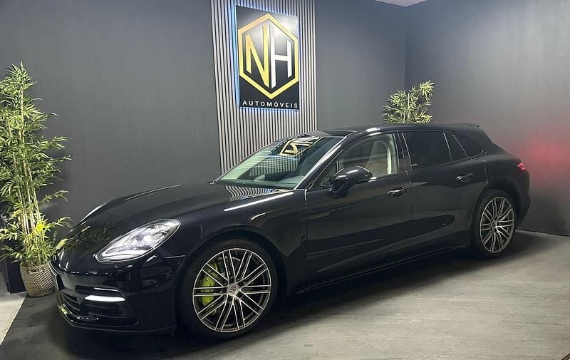 Usado Porsche Panamera 462 HP (339 kW) 2018 Preto Carrinha