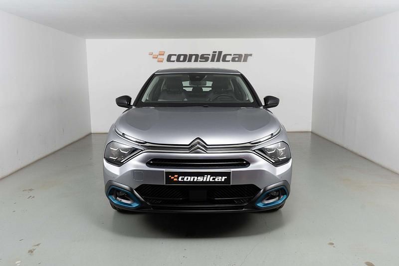Cinza Usado 2022 Citroën e-C4 Live SUV | € 19.680 (Preço elevado) - Imagem 1/4