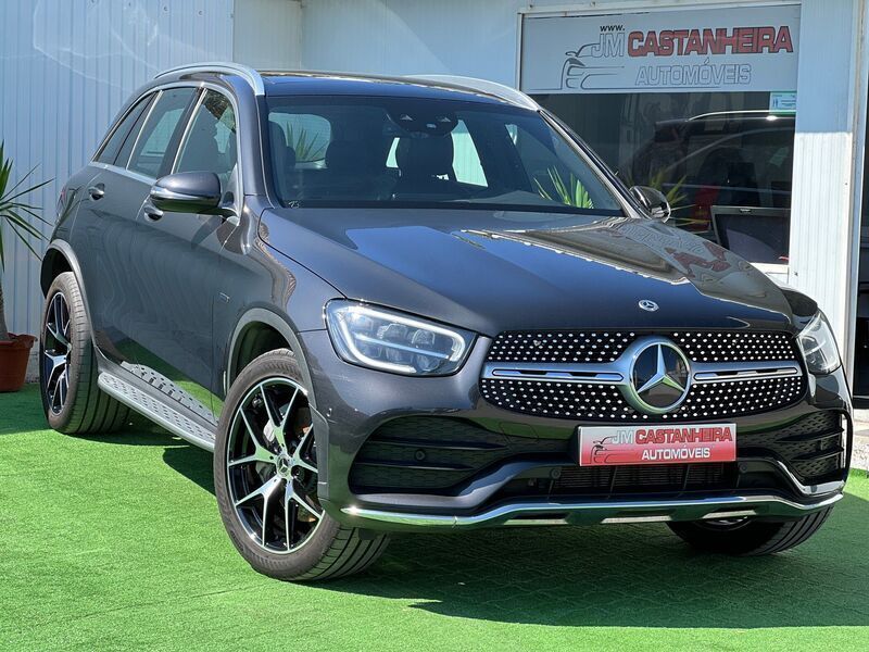 Cinza Usado 2021 Mercedes GLC300 SUV | € 43.900 (Preço justo) - Imagem 1/4