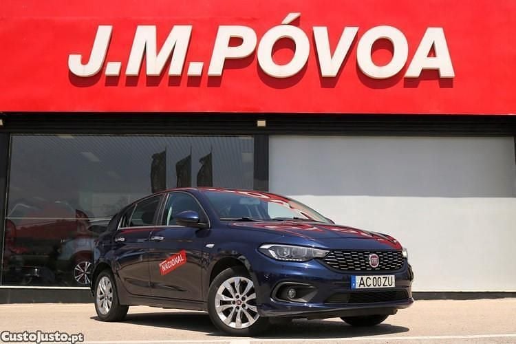Azul Usado 2020 Fiat Tipo Lounge Citadino | € 11.490 (Preço justo) - Imagem 1/1