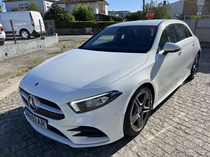 Branco Usado 2020 Mercedes A180 AMG line | € 27.950 (Preço elevado) - Imagem 1/4