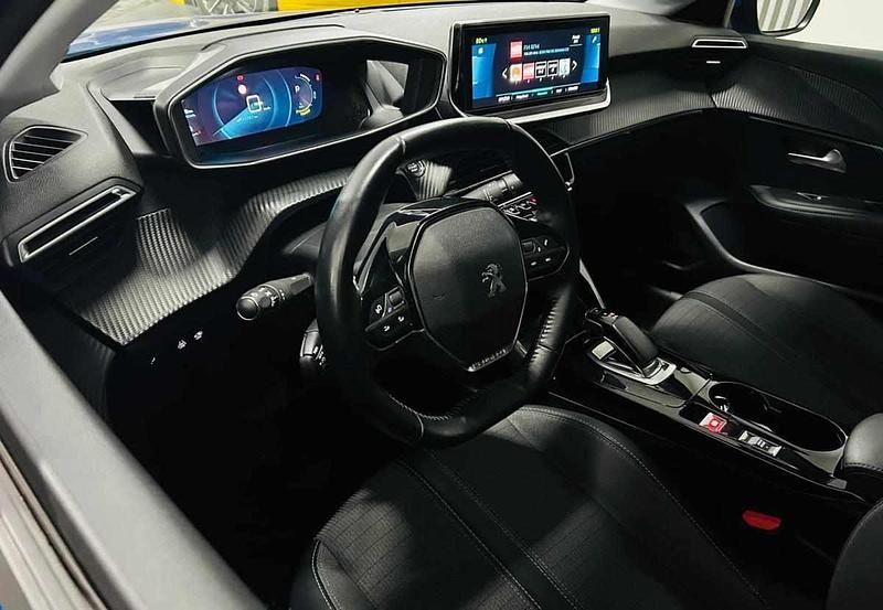 Usado Peugeot e-208 98 kW (134 HP) 2021 Azul Citadino