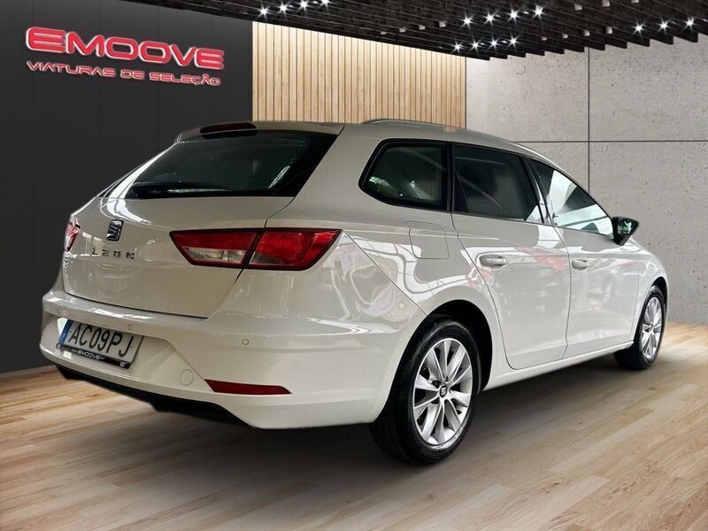 Usado Seat Leon Style 115 HP (84 kW) 2020 Branco Carrinha
