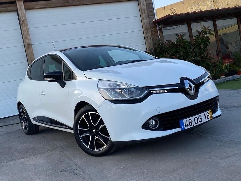 Branco Usado 2015 Renault Clio IV Dynamique | € 9.499 (Bom preço) - Imagem 1/4