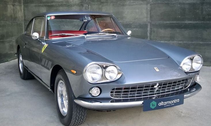 Cinzento Usado 1965 Ferrari 330 | € 459.900 - Imagem 1/4
