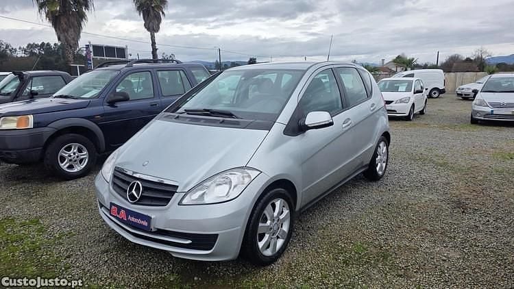 Usado Mercedes A160 95 HP (69 kW) 2011 Cinza