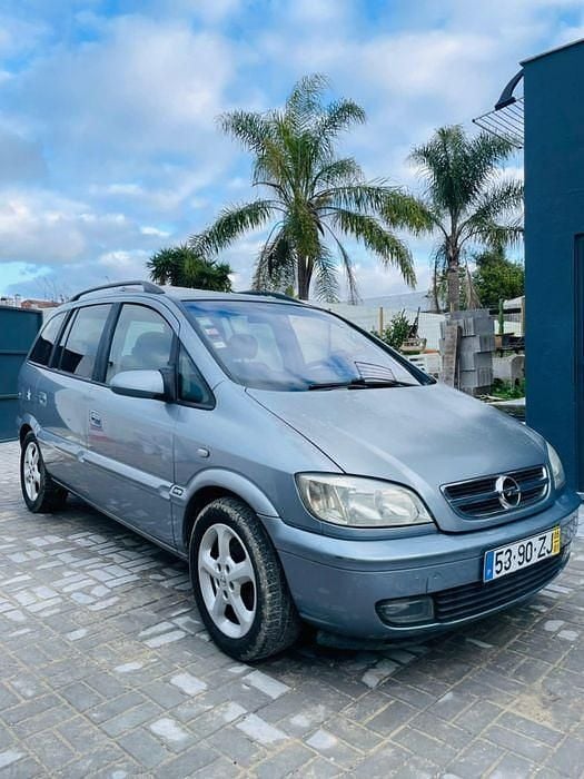 Usado Opel Zafira 100 HP (73 kW) 2005 Monovolume