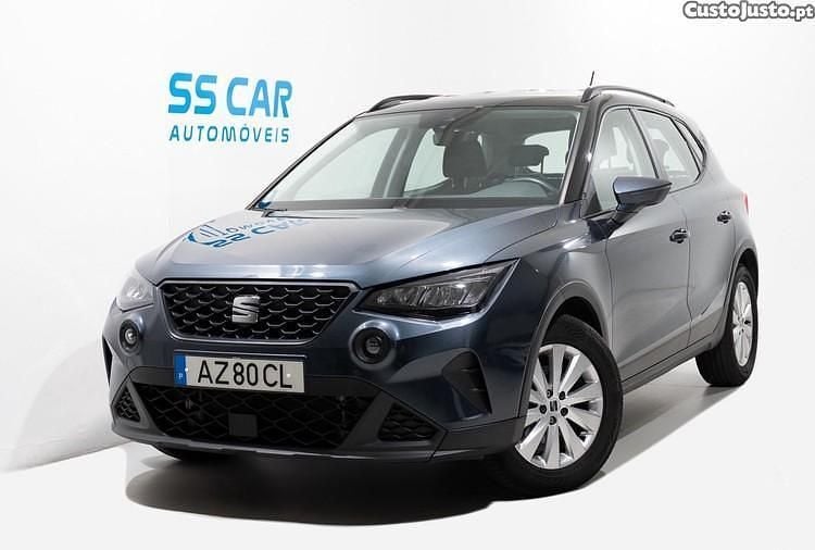 Cinza Usado 2023 Seat Arona Style SUV | € 17.990 (Preço justo) - Imagem 1/1