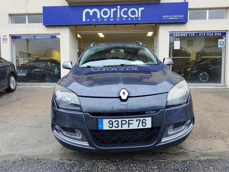 Cinzento Usado 2014 Renault Mégane GrandTour Carrinha | € 6.250 (Bom preço) - Imagem 1/4