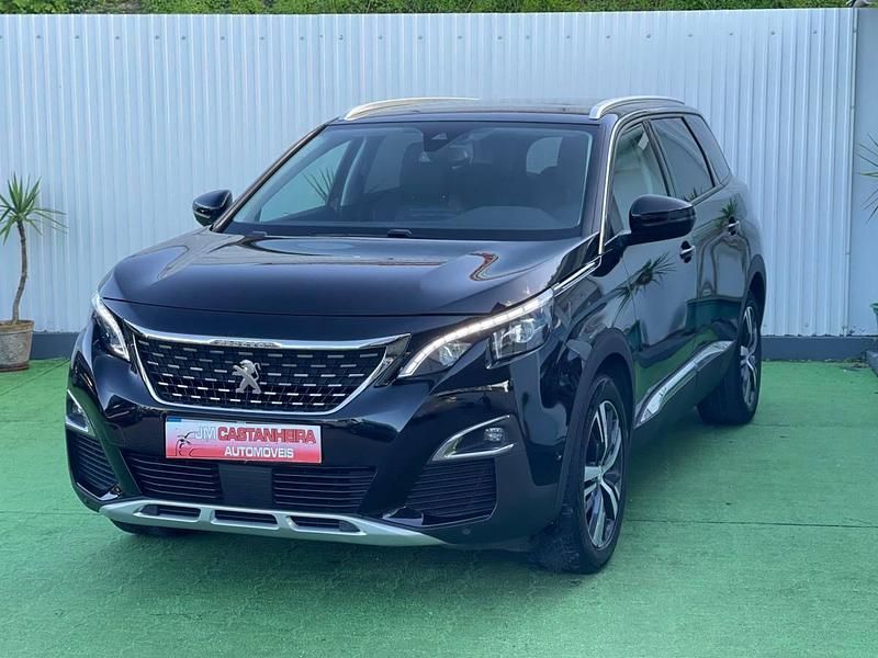 Usado Peugeot 5008 Allure 130 HP (95 kW) 2020 Preto Monovolume