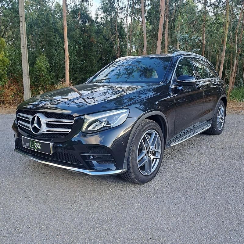 Preto Usado 2017 Mercedes GLC250 AMG line SUV | € 34.950 - Imagem 1/4