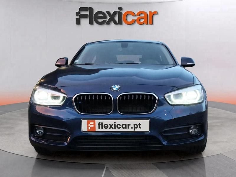 Azul Usado 2019 BMW 116 Sport Line Citadino | € 19.490 - Imagem 1/4