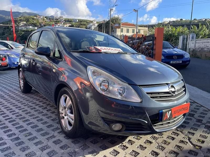 Cinza Usado 2010 Opel Corsa Enjoy Citadino | € 6.950 (Preço justo) - Imagem 1/4