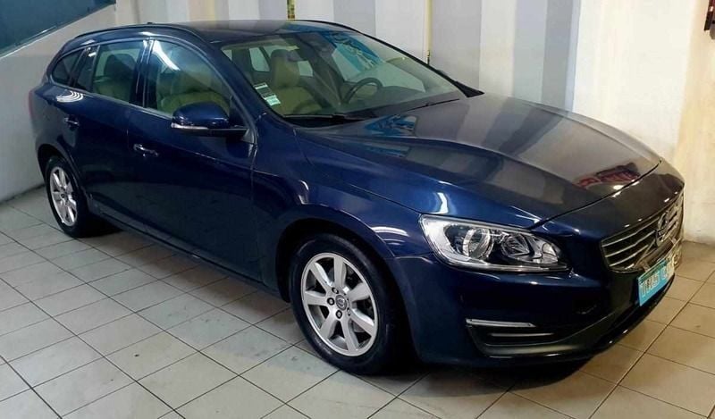 Azul Usado 2013 Volvo V60 Carrinha | € 11.950 (Preço elevado) - Imagem 1/4