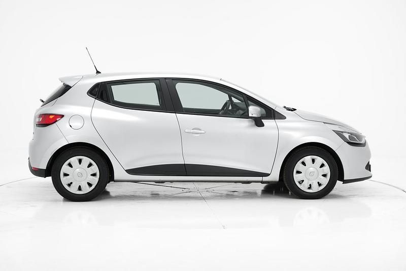 Usado Renault Clio IV 90 HP (66 kW) 2015 Cinza