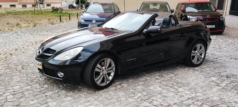 Preto Usado 2009 Mercedes SLK200 Cabrios | € 17.990 (Preço justo) - Imagem 1/4