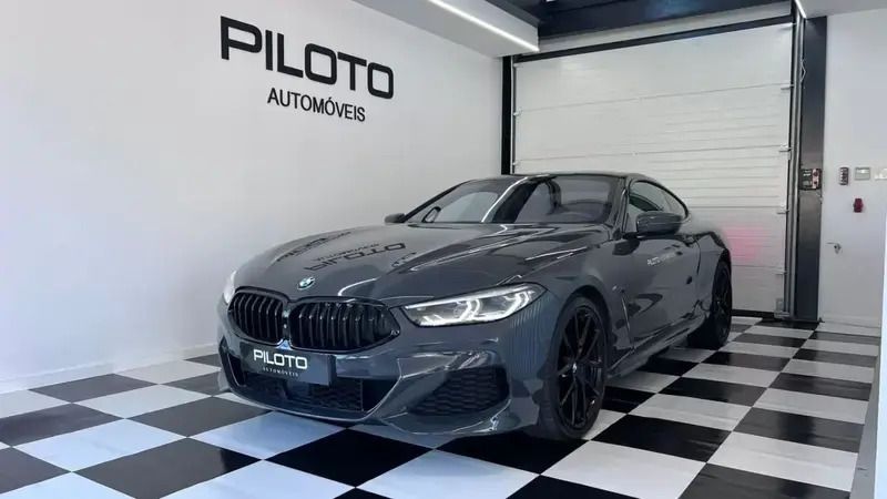 Cinzento Usado 2018 BMW 840 Coupé | € 69.990 (Preço justo) - Imagem 1/4