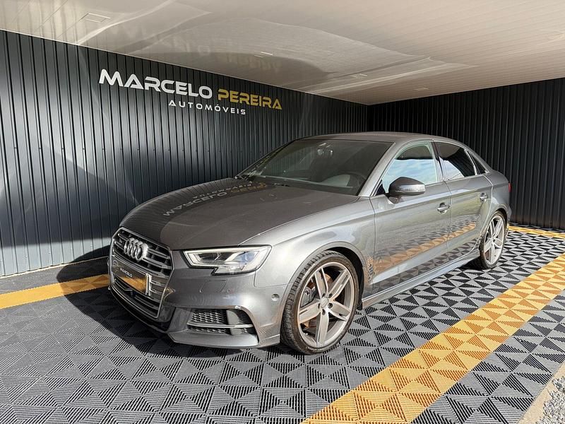 Cinza Usado 2017 Audi A3 Sedan | € 34.950 - Imagem 1/4