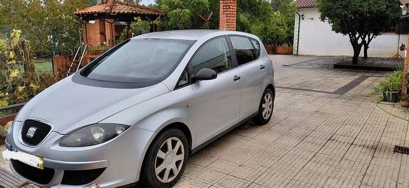 Usado 2004 Seat Altea Sedan | € 3.750 (Bom preço) - Imagem 1/4