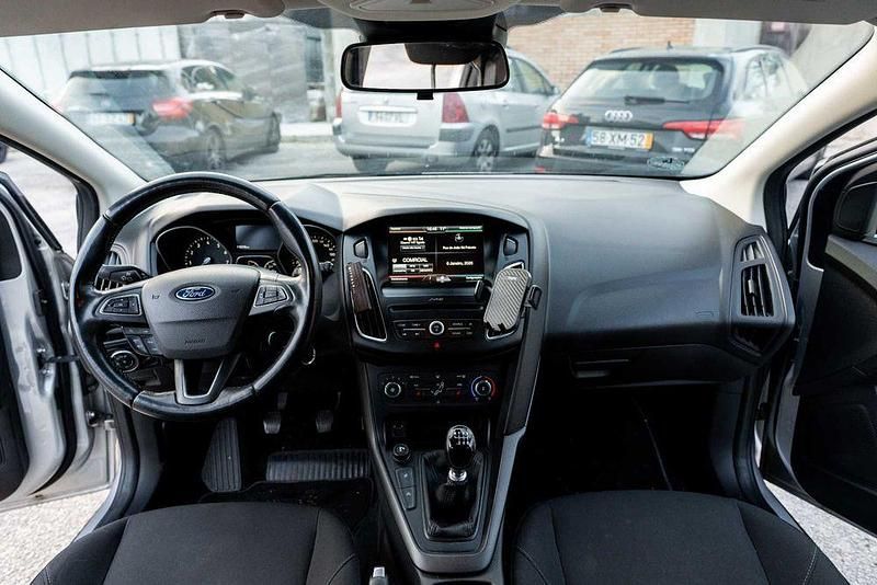 Usado Ford Focus 125 HP (91 kW) 2016 Sedan