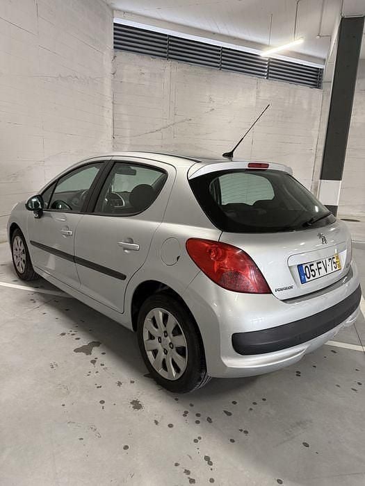 Usado Peugeot 207 70 HP (51 kW) 2008 Sedan