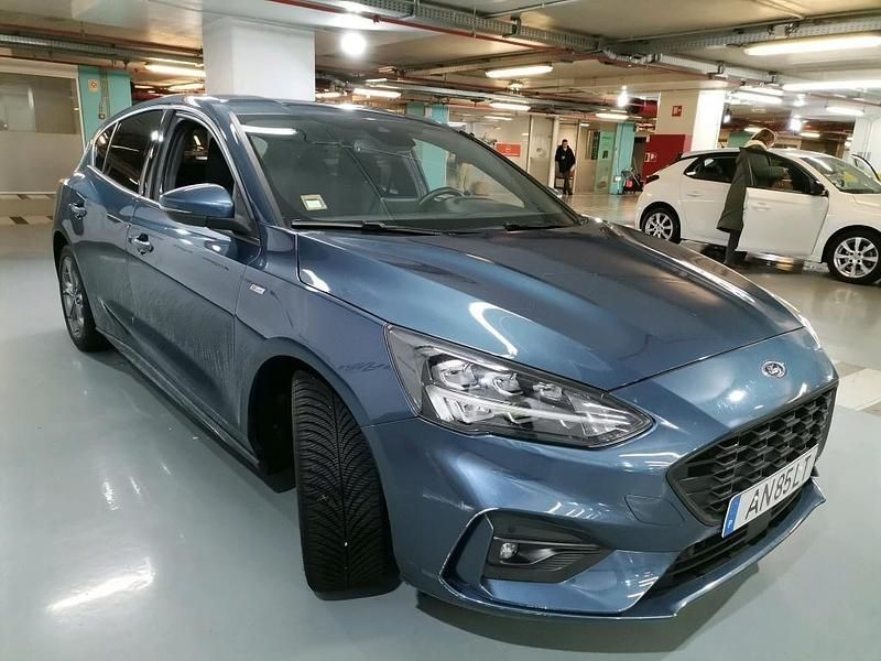 Usado Ford Focus ST-Line 155 HP (114 kW) 2022 Azul
