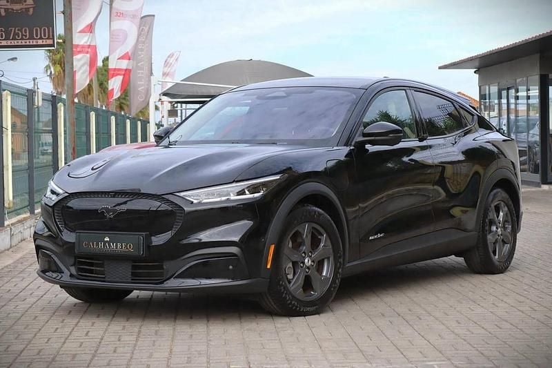 Preto Usado 2022 Ford Mustang Mach-E SUV | € 29.990 (Preço justo) - Imagem 1/4